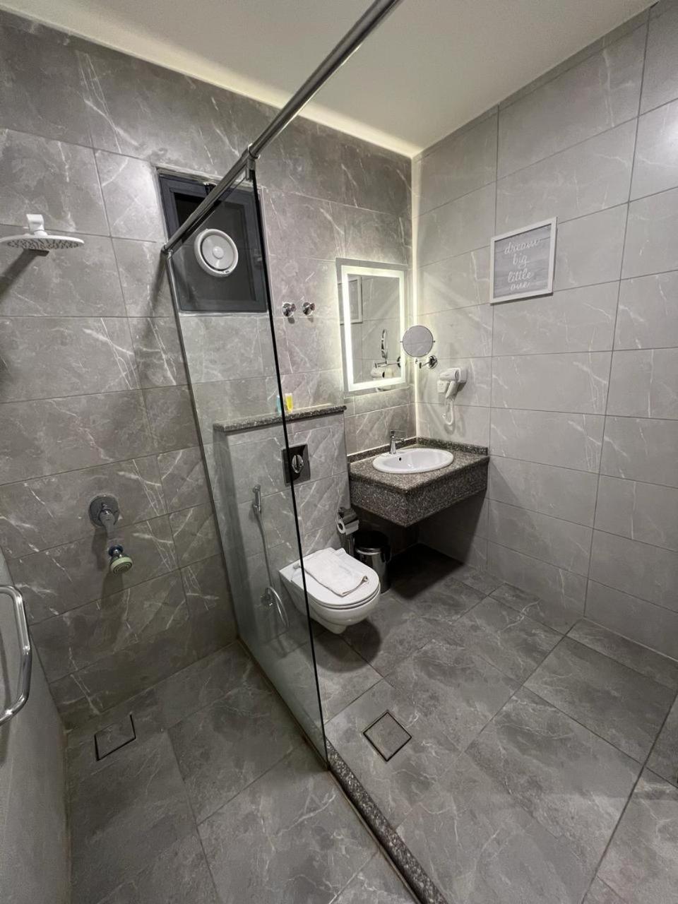Sky Hotel Akaba Kültér fotó