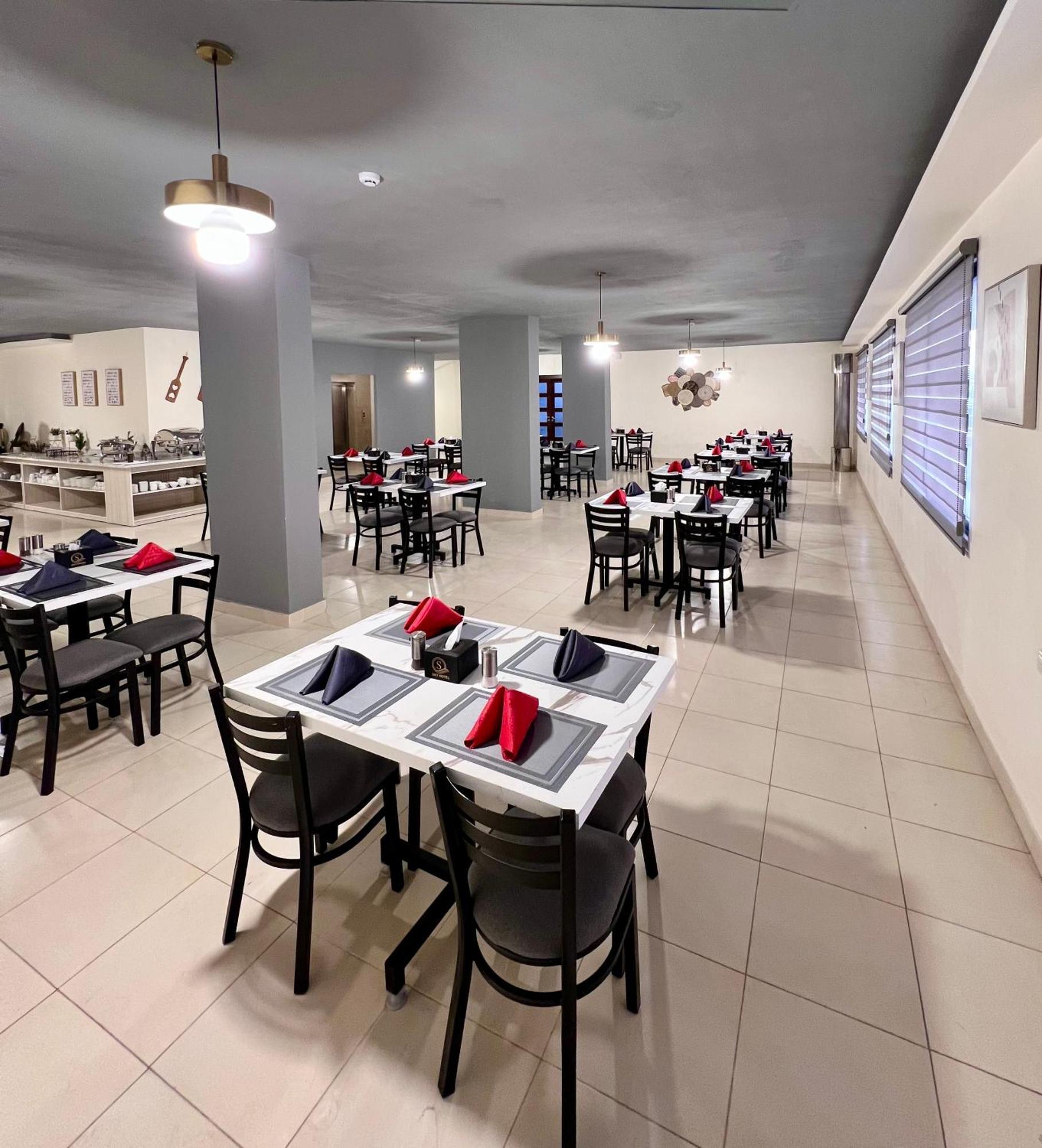 Sky Hotel Akaba Kültér fotó